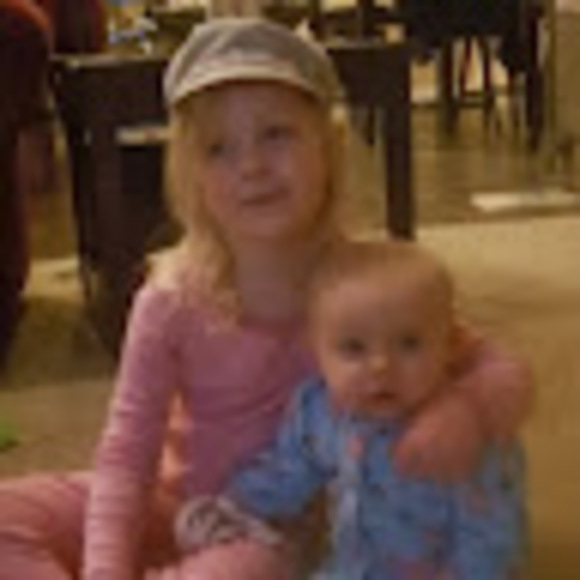 Meet your Posher, Angie - Picture 1 of 1